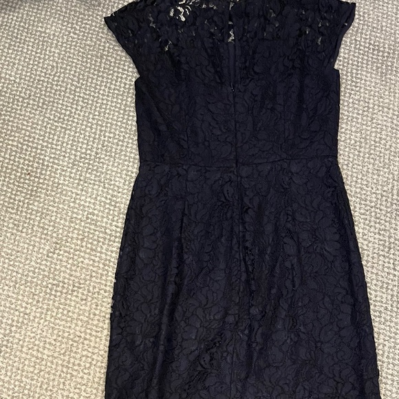 Gorgeous Banana Republic navy lace dress. NWT— - Picture 5 of 5